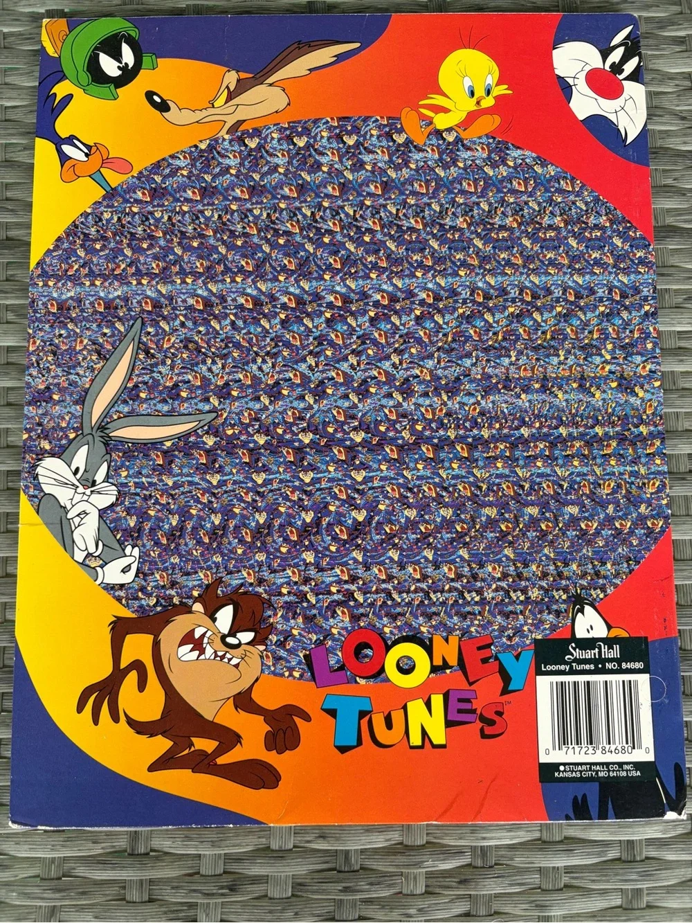 Vintage Stuart Hall Warner Bros. Looney Tunes Folder